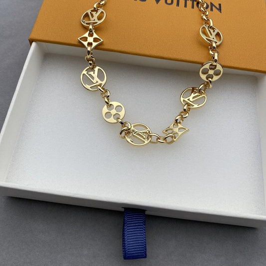2025 Fashionable Hollow Printed Necklace