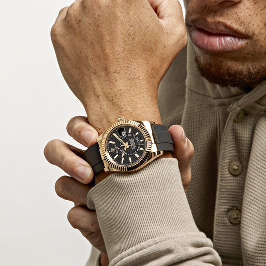 2025 Watch Sky-Dweller 336238 Yellow Gold Bright Black Dial (2024)