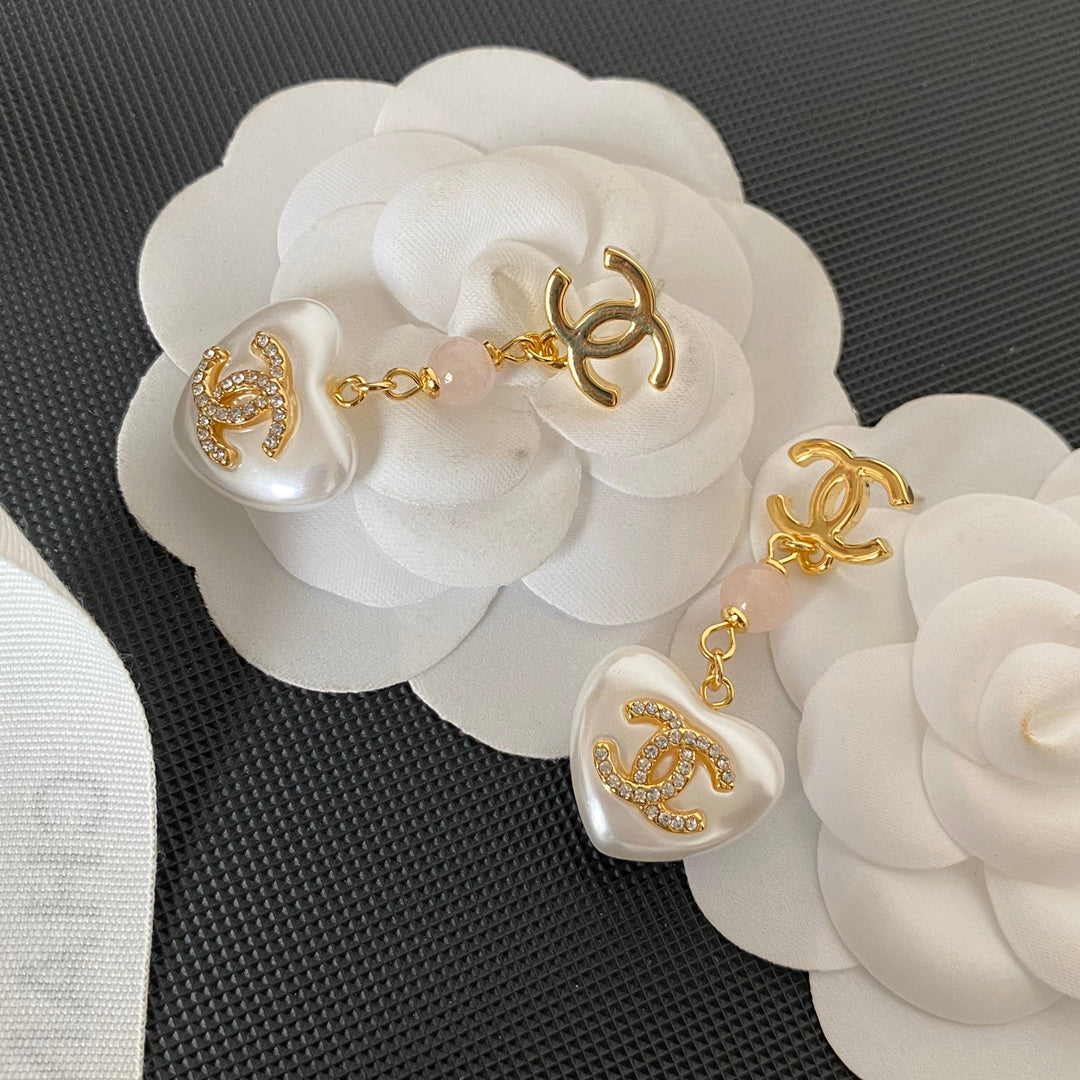 2025 Premium Pearl Heart Glass Earrings