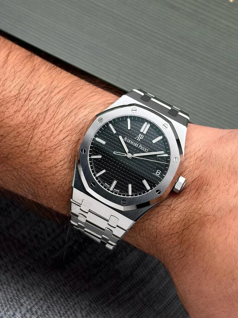 Audemars Piguet Royal Oak Automatic Watch 41mm Black Dial 15500ST