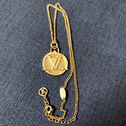 2025 Luxury Pendant Necklace