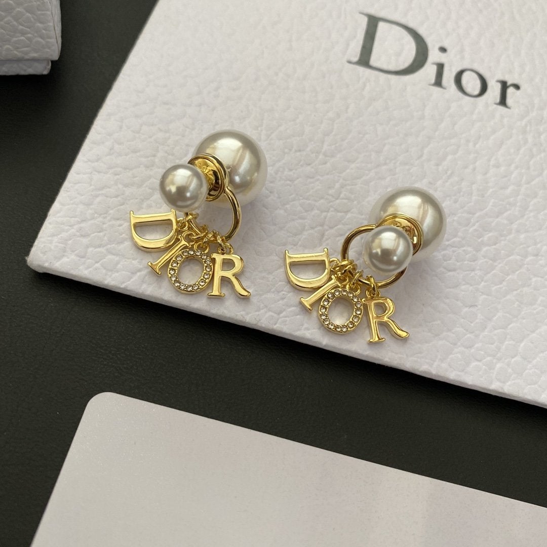 2025 Fashion Pearl Rhinestone Letter Pendant Earrings