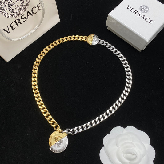 2025 Classic Half Gold Half Silver Lion Head Necklace