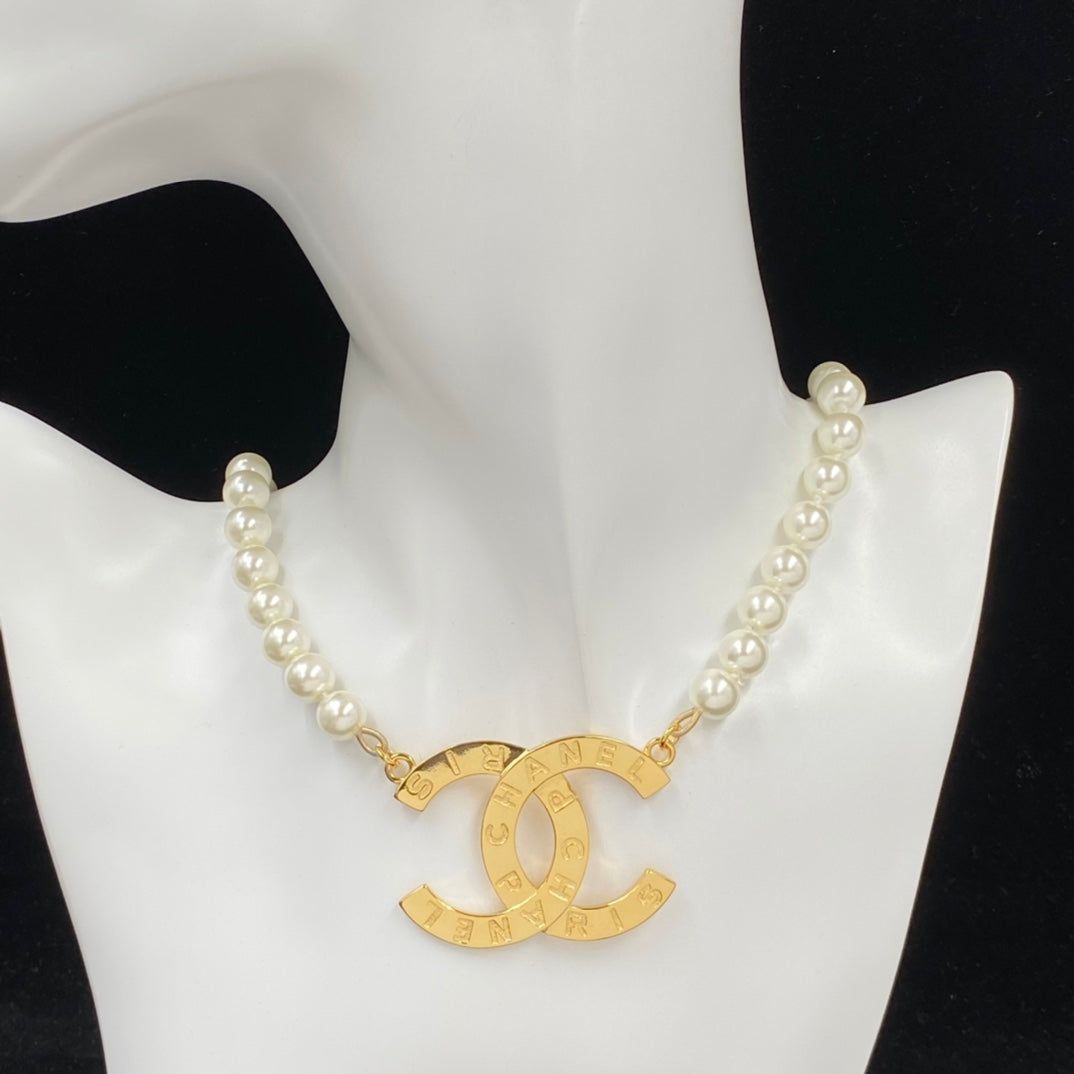 2025 Classic CC Button Pearl Charm Necklace
