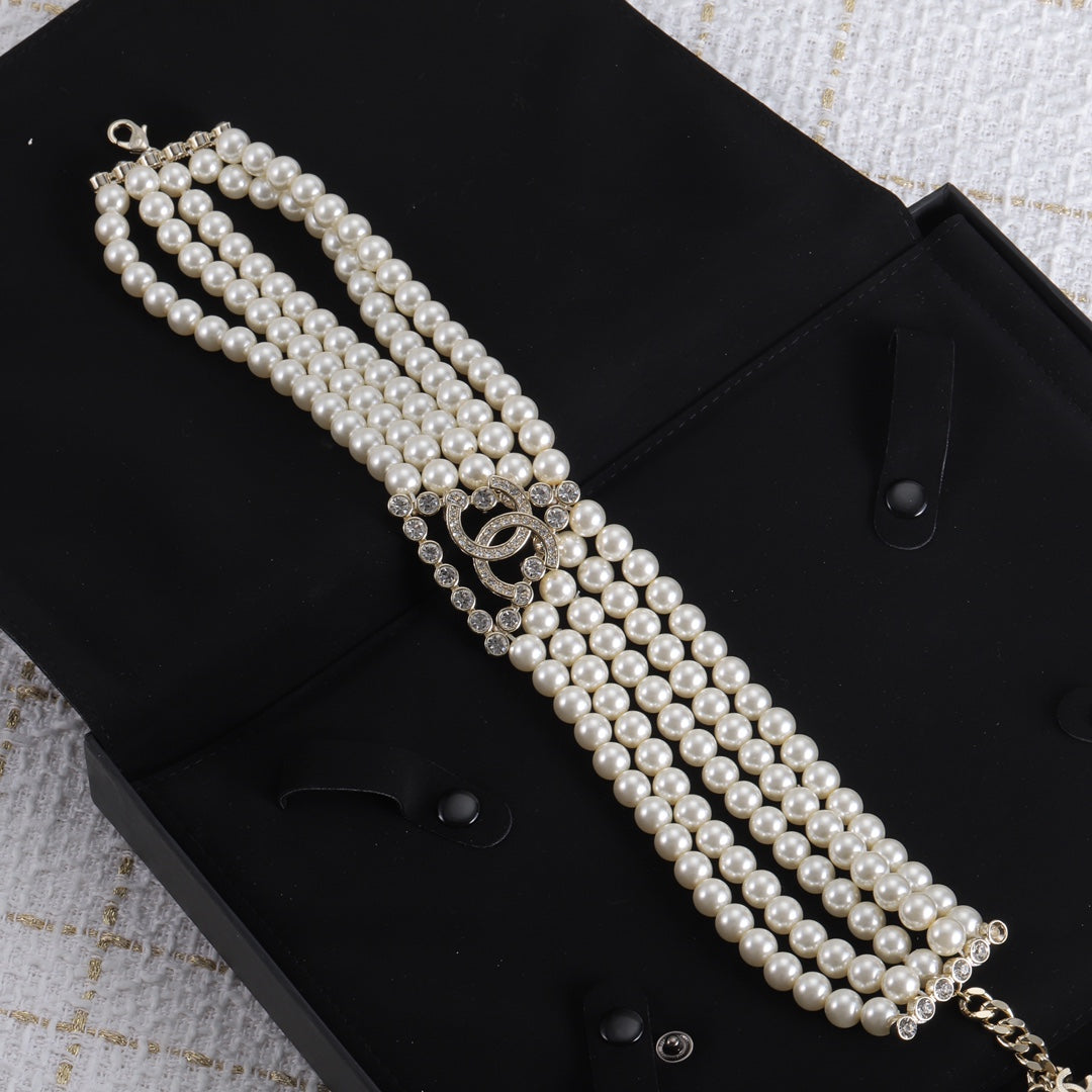 2025 Fashion CC triangle pearl necklace