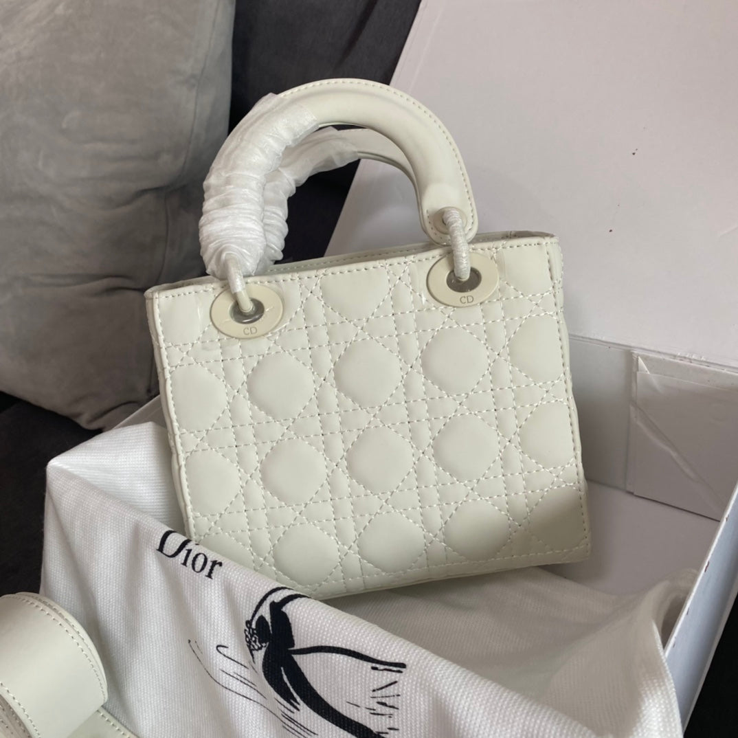 2025 Bag Classic Top-handle Bag W19