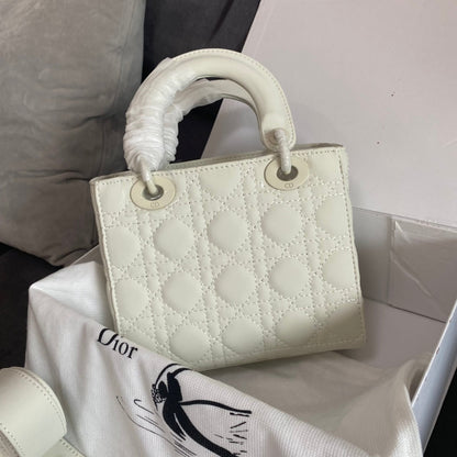 2025 Bag Classic Top-handle Bag W19