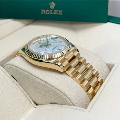 Women And Man Day Date heaven How stunning is this 36-40mm Datejust with a mother of pearl dial watch