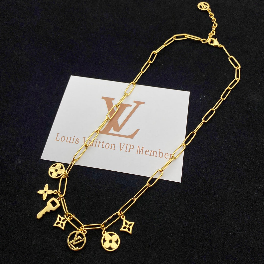 2025 Oval Ring Key Pendant Bracelet Necklace