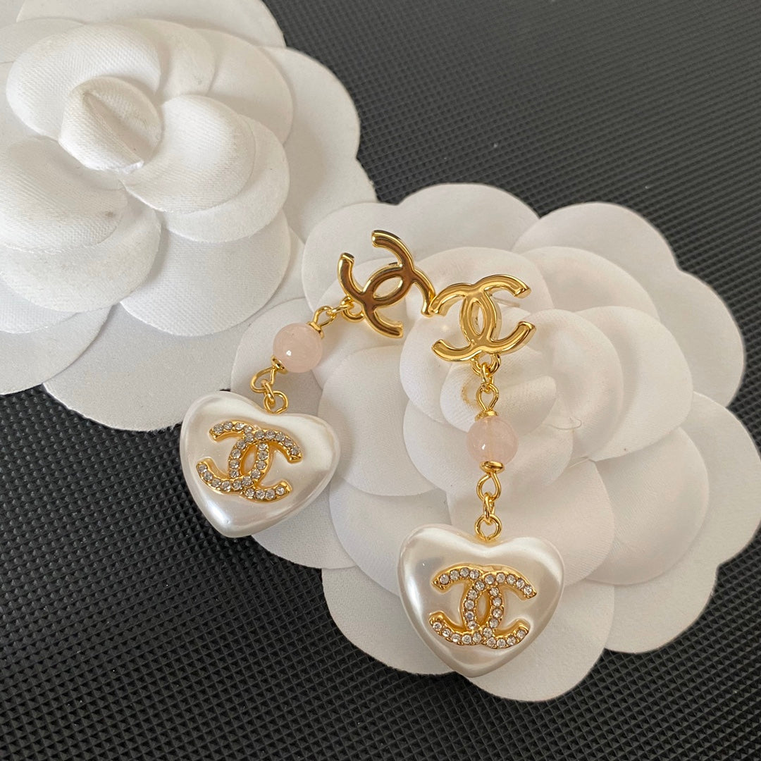 2025 Premium Pearl Heart Glass Earrings