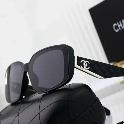 2025 Sunglasses  Square frame classic travel sunglasses