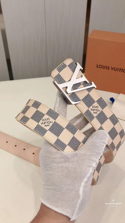 2025  Classic Silver Buckle White Plaid Men's Belt