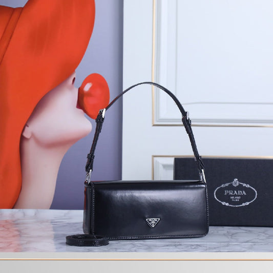 2025 Bag Shoulder Bag With Triangle Logo P4