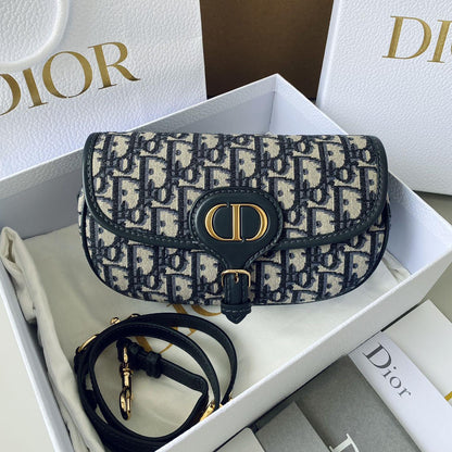 2025 Bag Classic Shoulder Bag W179