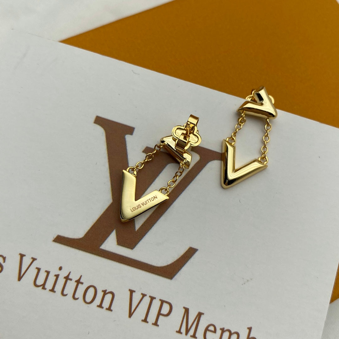2025 Letter Chain Earrings