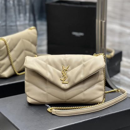 2025 Bag Classic Envelope Bag W3929