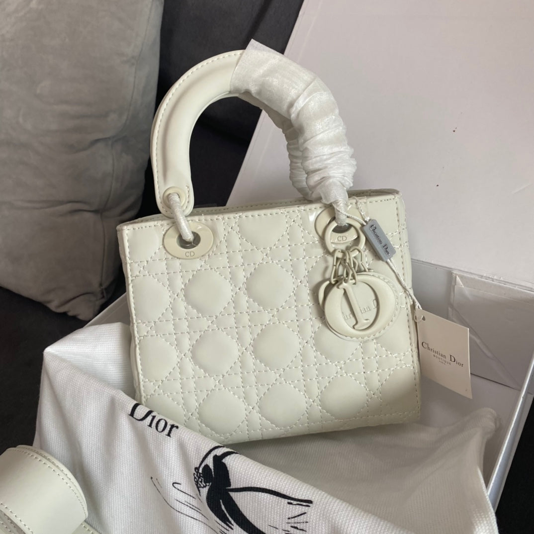 2025 Bag Classic Top-handle Bag W19