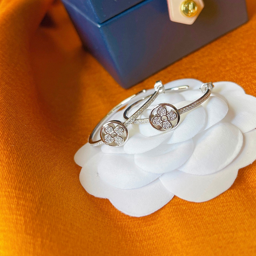 2025 Monogram Flower Diamond Earrings