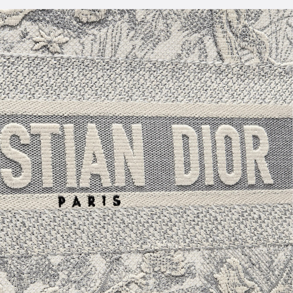 2025 Bag MEDIUM D BOOK TOTE