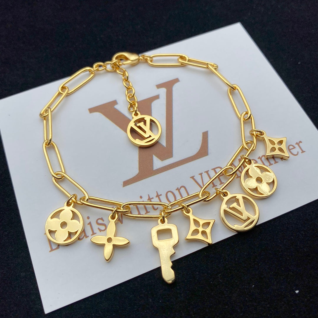 2025 Oval Ring Key Pendant Bracelet Necklace