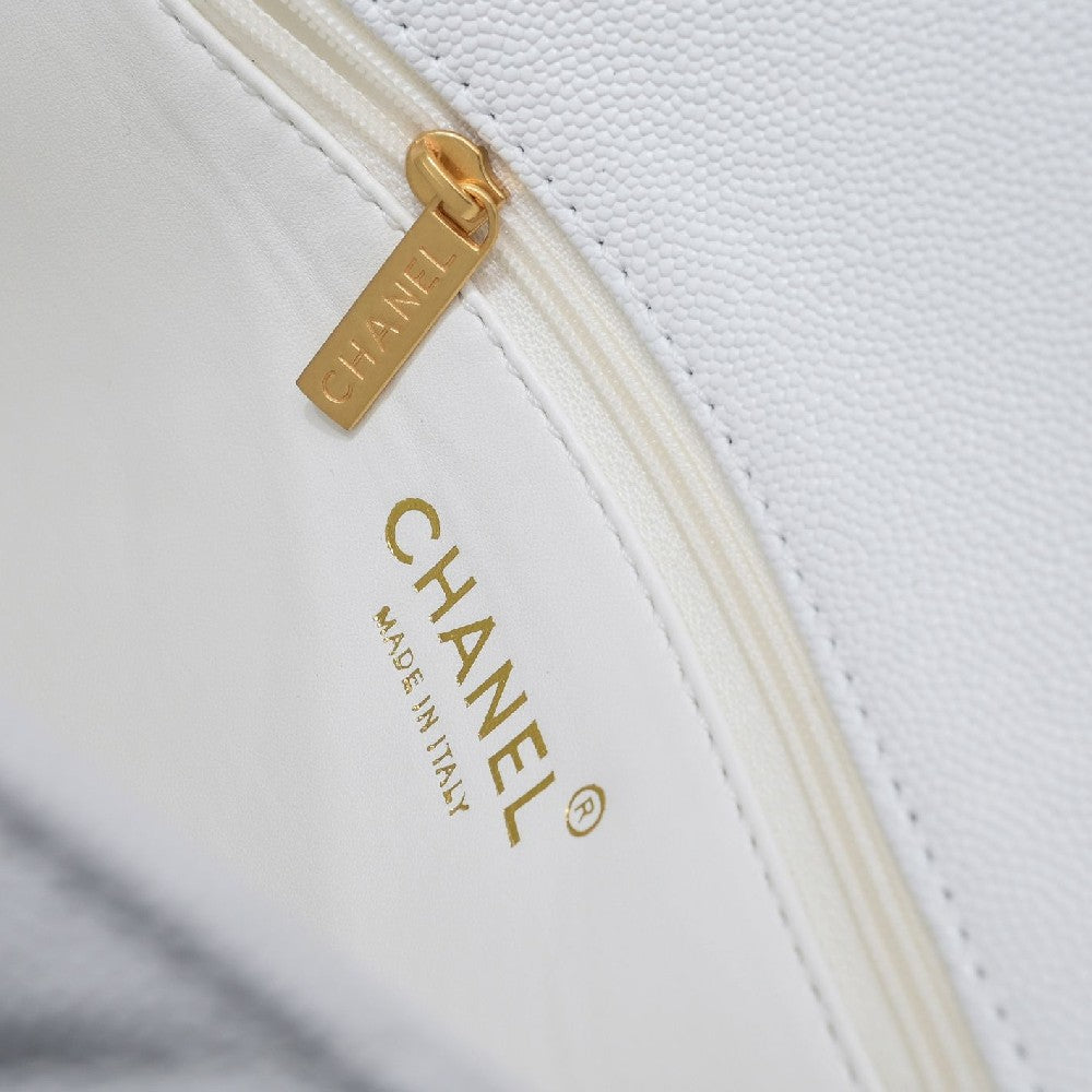 2025 Bag Classic Flap Bag W69