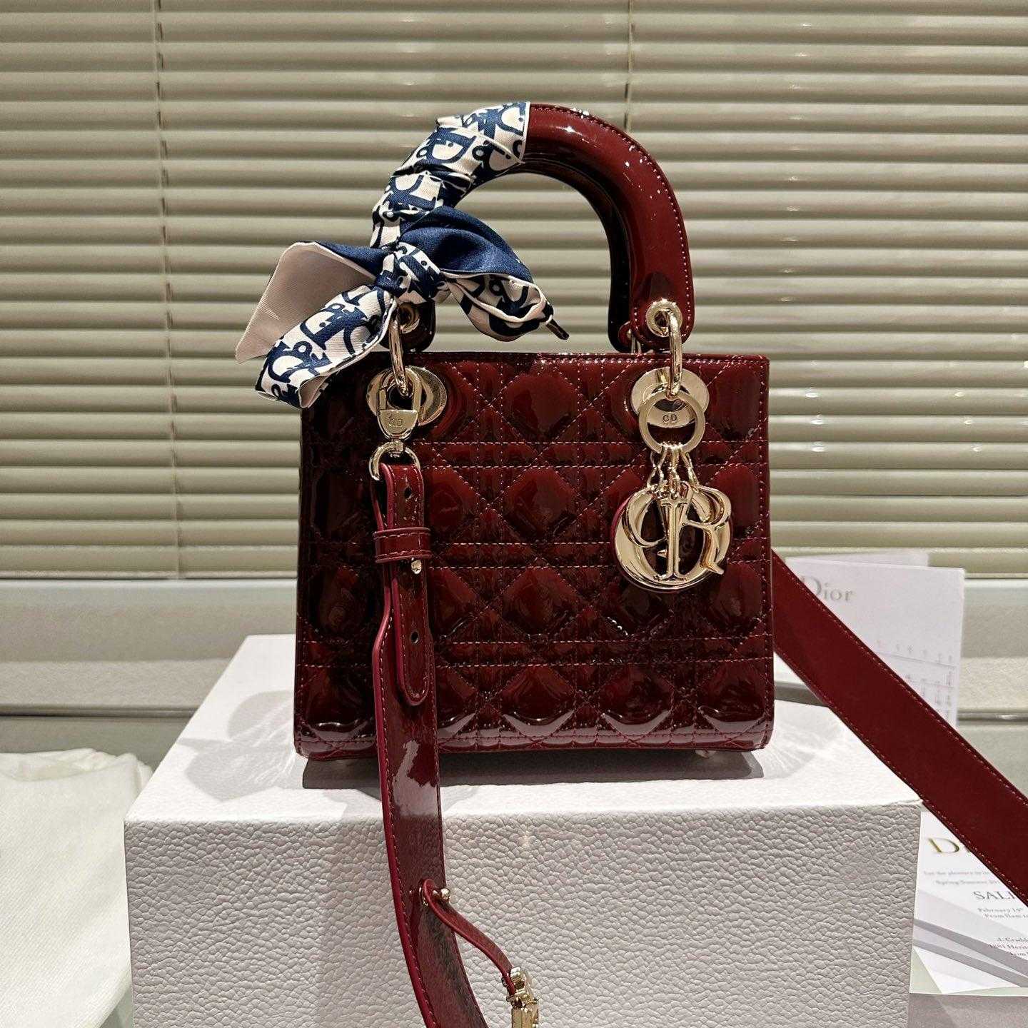 2025 Bag Stylish Top-handle Bag W168