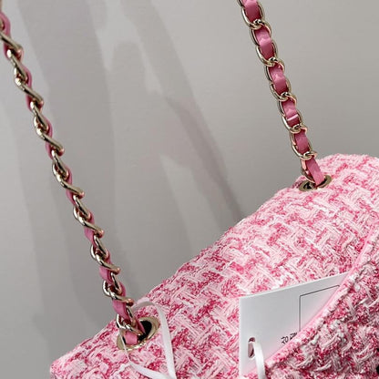 2025 Bag Early spring woolen shoulder bag