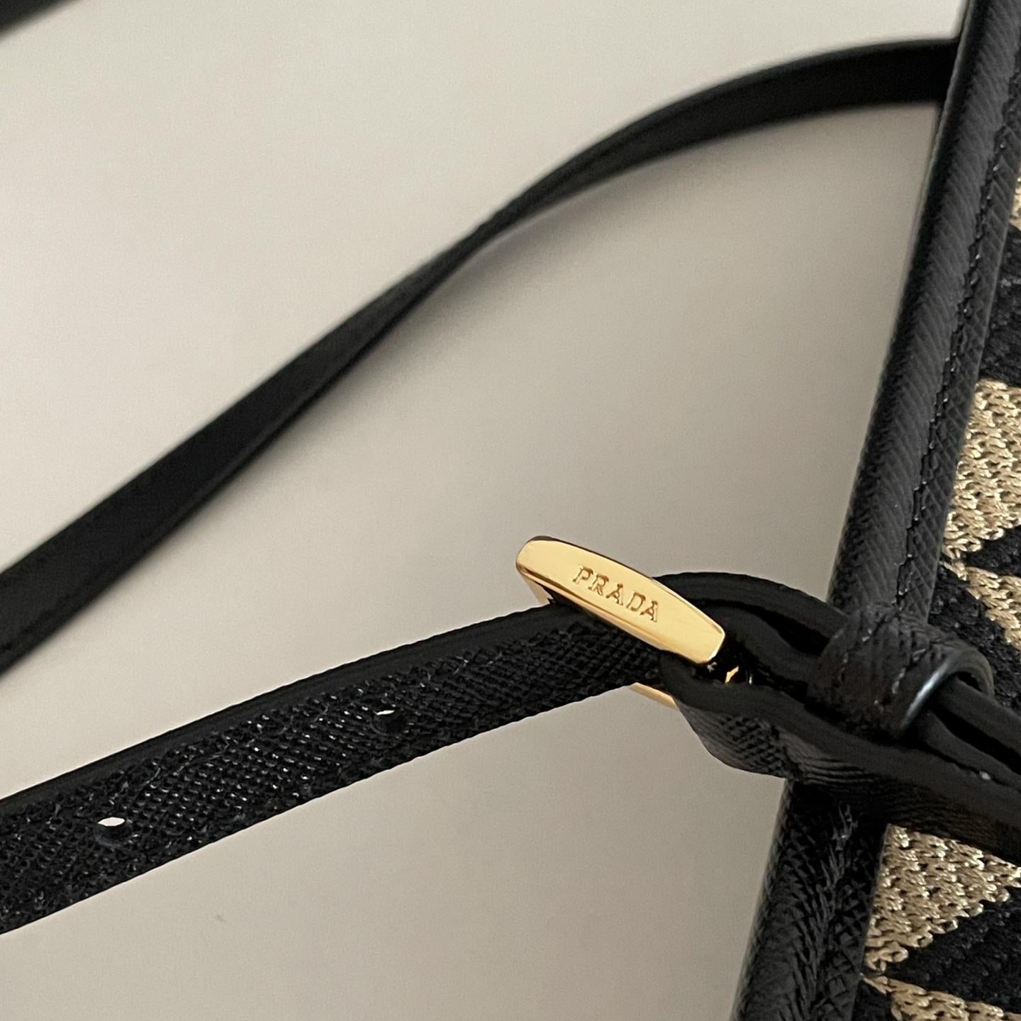 2025 Bag Symbole Embroidered Bag P1