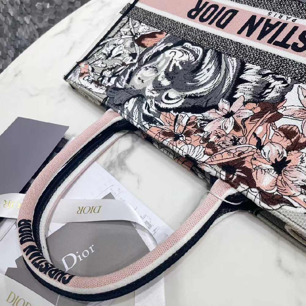 2025 Bag Book Tote Bag D14