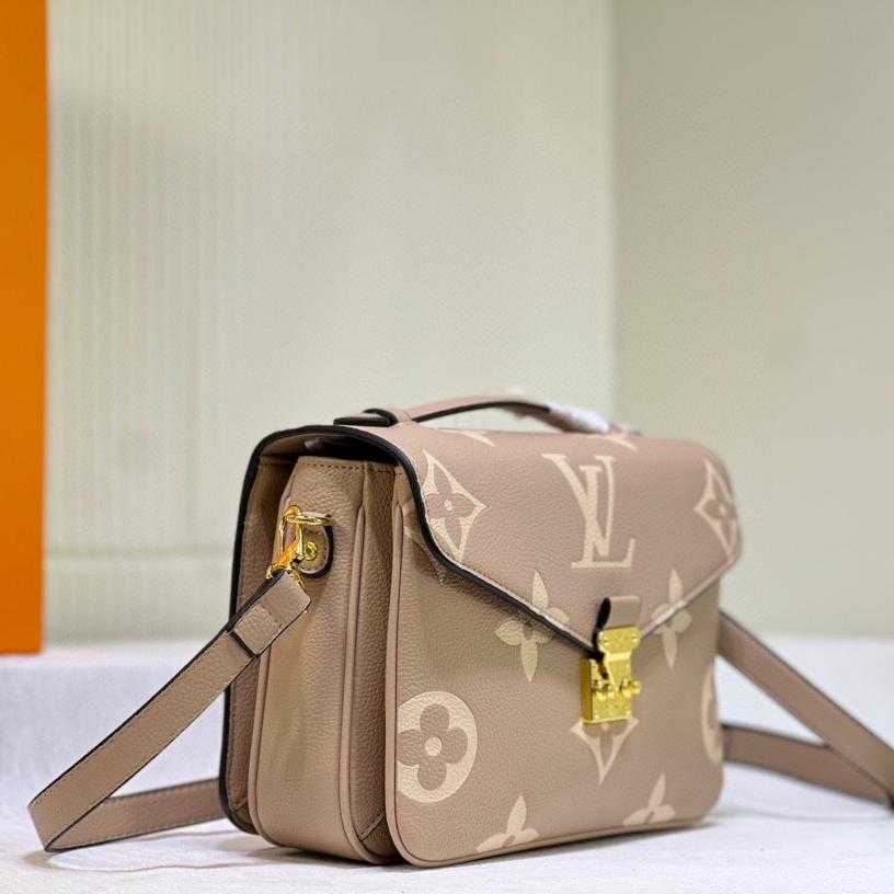 2025 Bag Classic Shoulder Bag W181