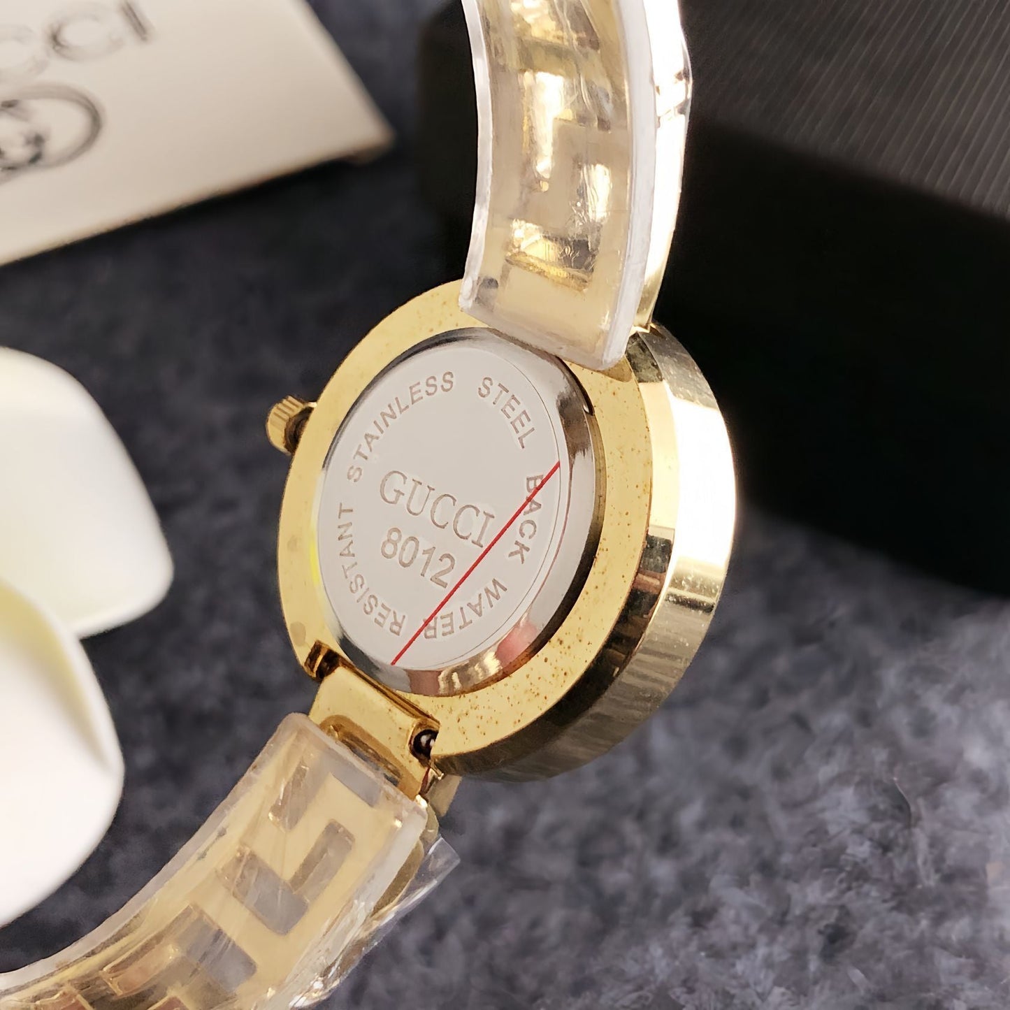 Fashionable full-brand watches, 32mm, crystal, exquisite bracelet style, steel strap, quartz luxury watch for young women and girls.