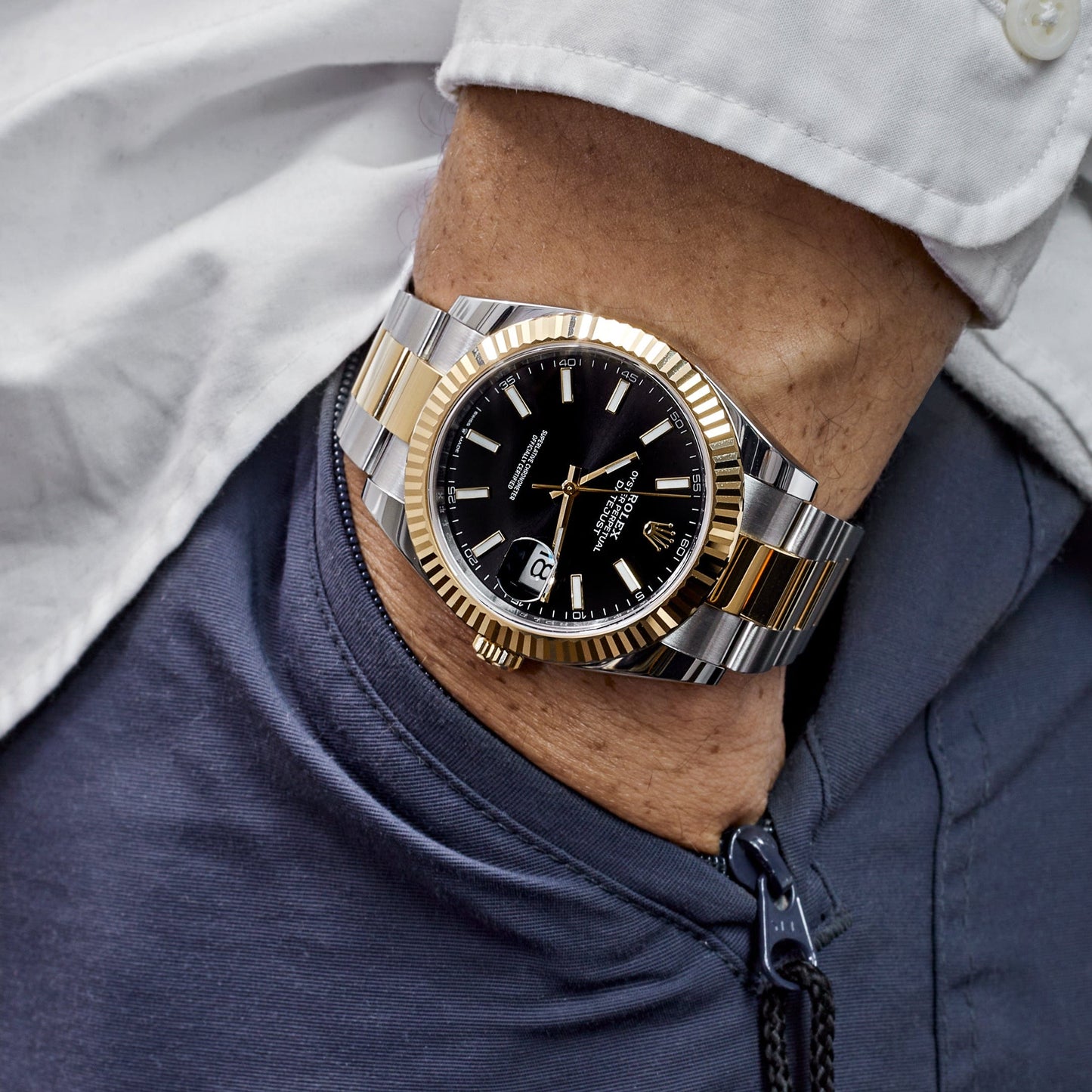 2025 Watch Datejust 126333 Yellow Gold Stainless Steel Black Dial Oyster