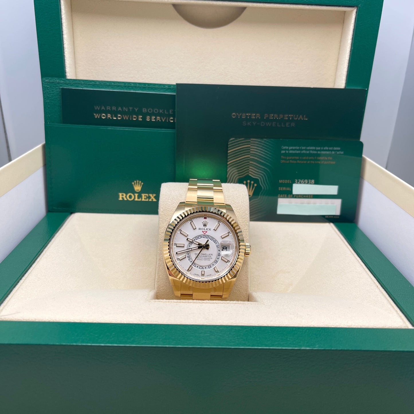 2025 Watch Sky-Dweller 326938 Yellow Gold White Dial
