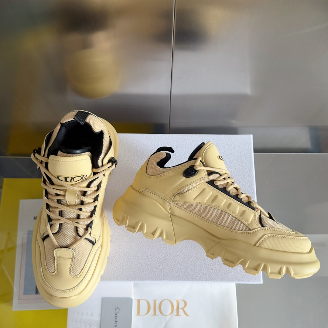 2025 1225 New high quality new color sports fashion shoes