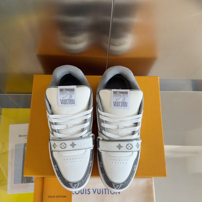 2025 250318 New high quality new color board shoes