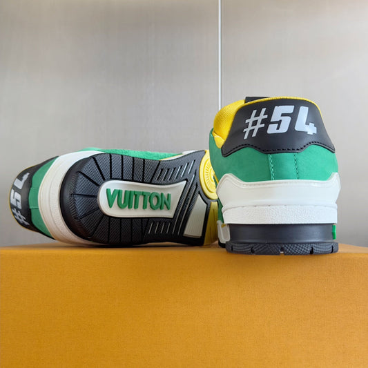 2025 250318 New high quality new color board shoes