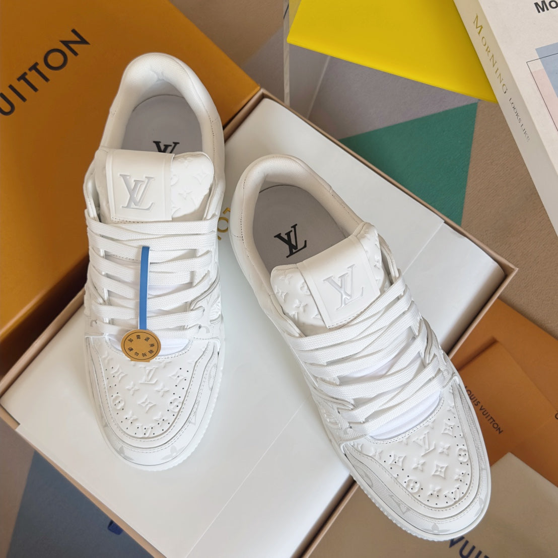 2025 250318 New high quality new color board shoes