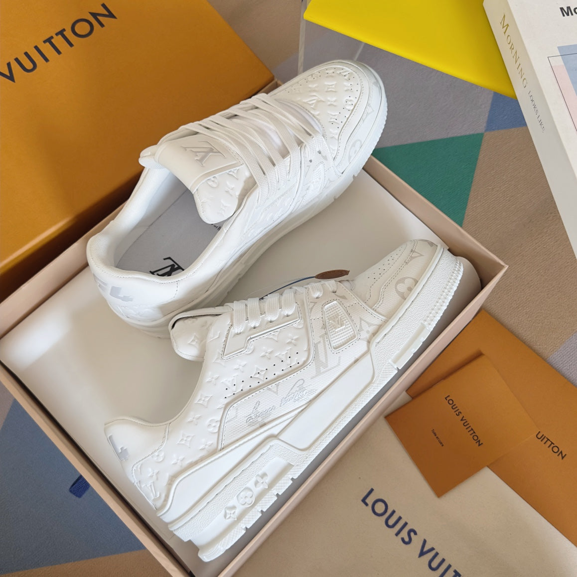 2025 250318 New high quality new color board shoes