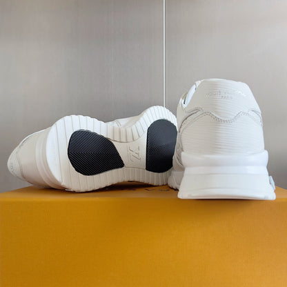 2025 250318 New high quality new color board shoes