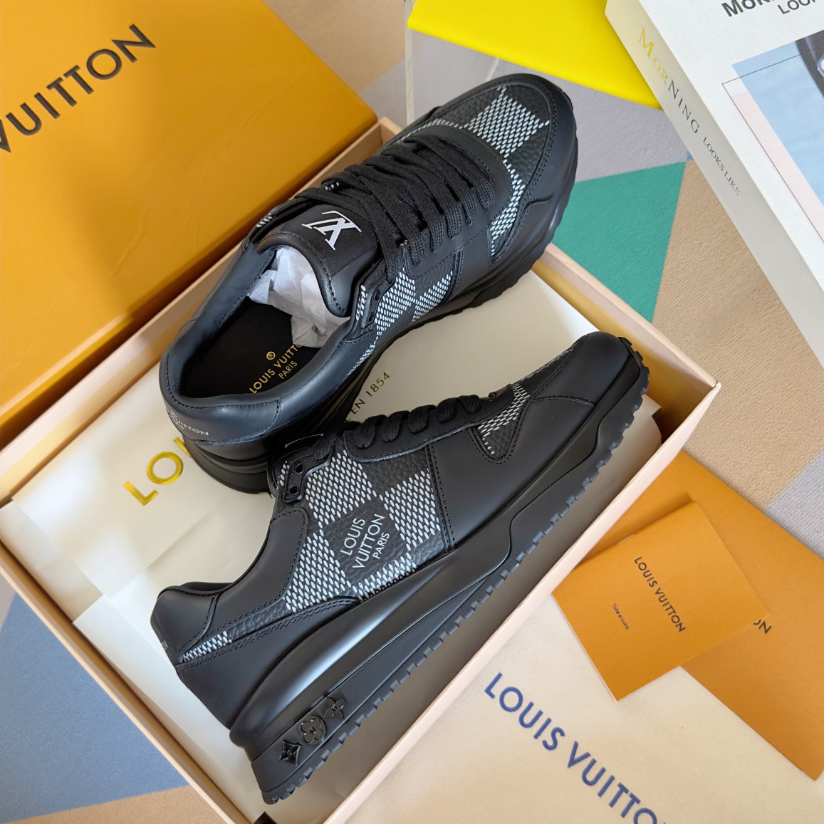 2025 250318 New high quality new color board shoes