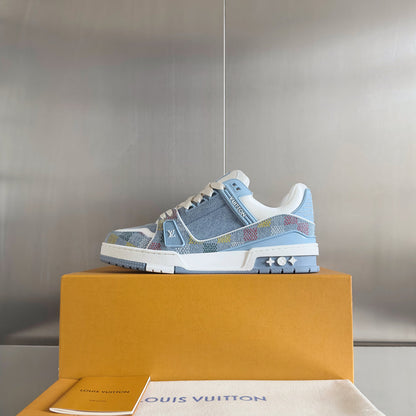 2025 250318 New high quality new color board shoes